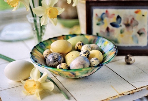 Красим пасхальные яйца: Как добиться мраморного эффекта