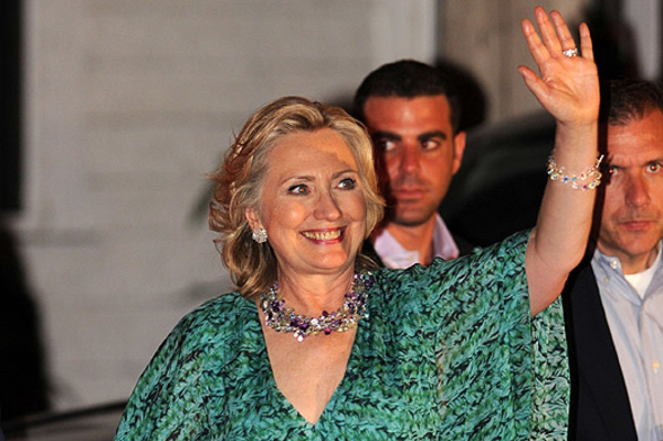 64-летняя Хилари Клинтон зажгла в ночном клубе