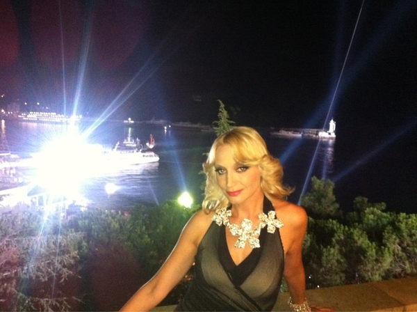 Кристина Орбакайте вызвала в Америку няню из России