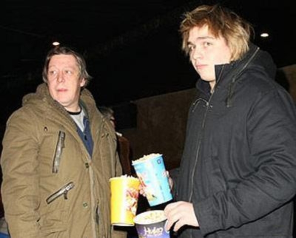 Дети в интернете: черный пиар знаменитых отпрысков