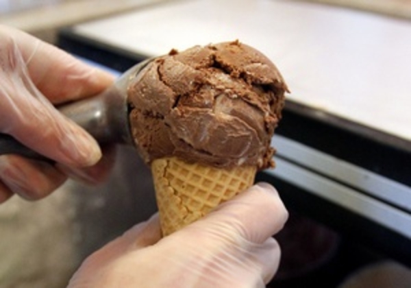 Холодные напитки и мороженое вызывают мигрень