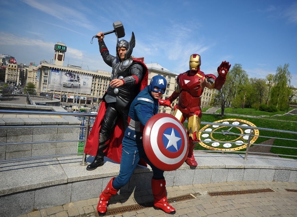 Супергерои из фантастического экшена гуляли по Киеву