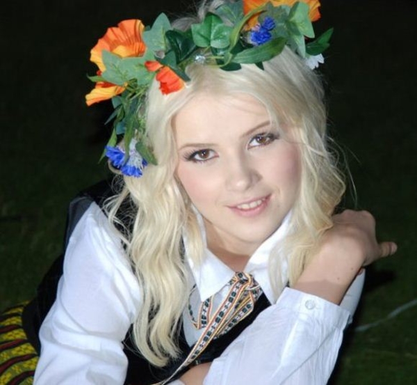 Мика Ньютон: Я – настоящая блондинка