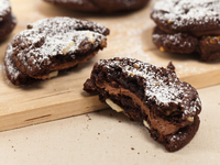 Шоколадное печенье-сэндвич