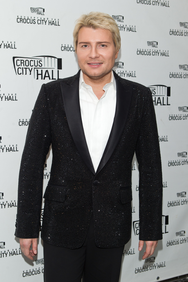 Николая Баскова увезли в больницу прямо со съемок