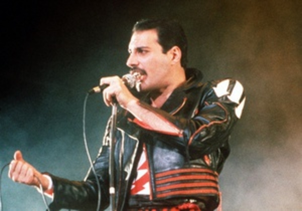 Участники группы Queen отказываются выступать с голограммой Меркьюри