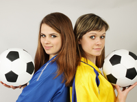 В чем пойти на стадион: 10 модных образов