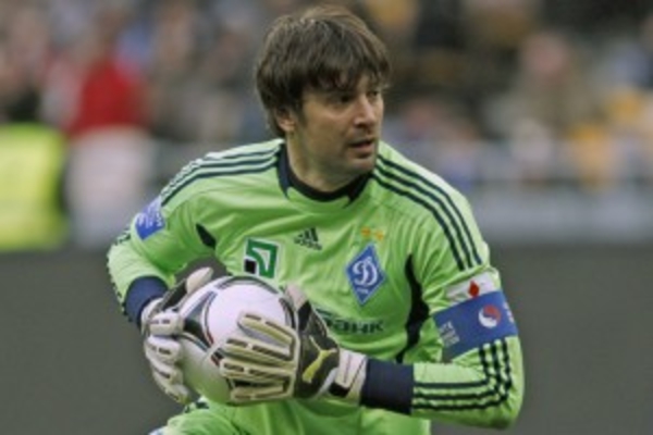 Сборная Украины лишилась основных вратарей: Шовковский прооперирован