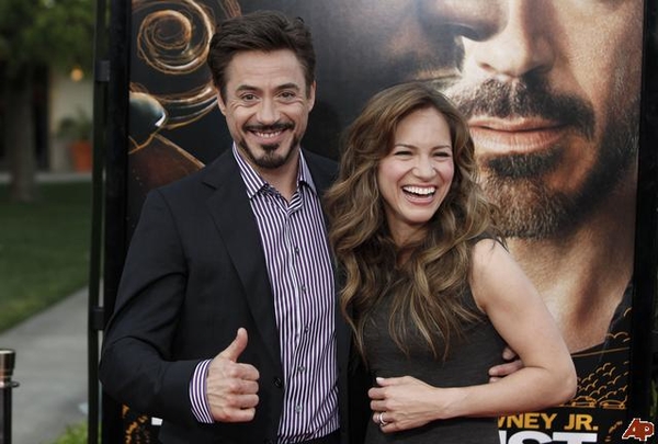 Роберт Дауни-младший показал новорожденного сына