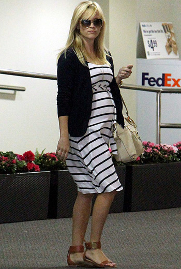 Отец Риз Уизерспун оказался двоеженцем