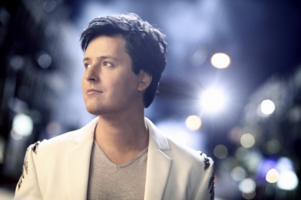 У Витаса украли драгоценности прямо на съемках клипа