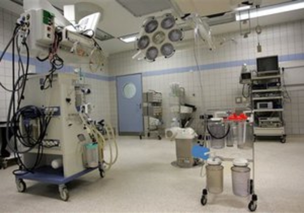 В России скончалась девушка во время пластической операции