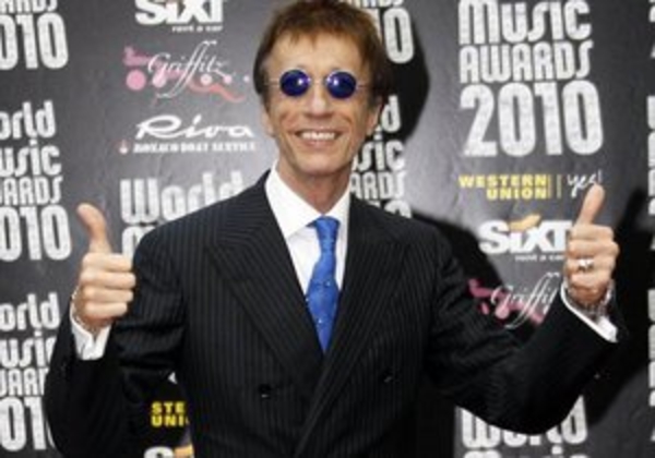 Скончался солист Bee Gees Робин Гибб