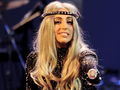 Lady Gaga будет петь на русском языке