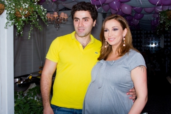 Анфиса Чехова вышла в свет на девятом месяце беременности