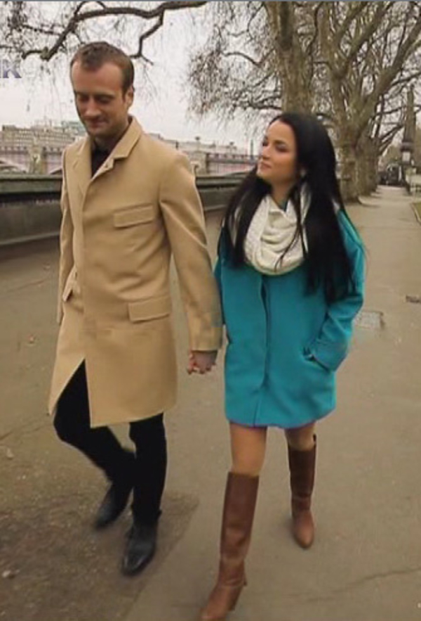 Герой Холостяк 2 уже выбирает свадебный торт