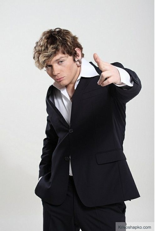 Кривошапко попытался утопить журналиста, чтобы пропиариться