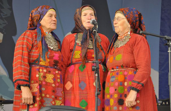 Бурановские бабушки потеряли чемодан по дороге домой