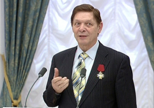 Состояние Эдуарда Хиля остается стабильно тяжелым