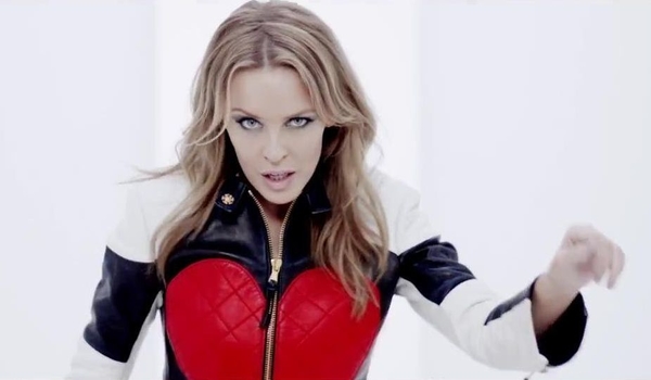 Кайли Миноуг представила клип на песню Timebomb