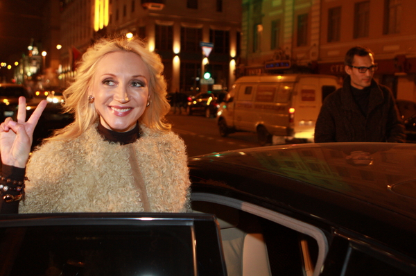 Кристина Орбакайте привезла дочь в Москву