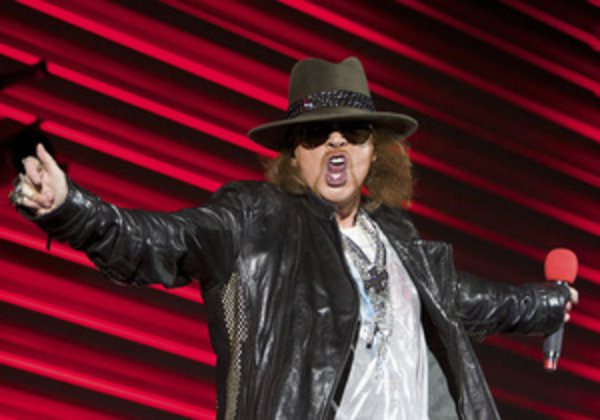 Модель обокрала лидера группы Guns N'Roses на $200 000