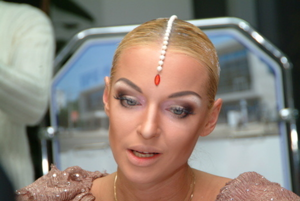 Пьяная Собчак обругала Анастасию Волочкову