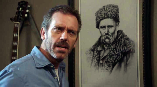 Хью Лори будет разъезжать по Киеву на мотоцикле