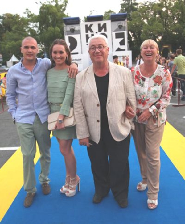 Дочь Владимира Винокура выходит замуж