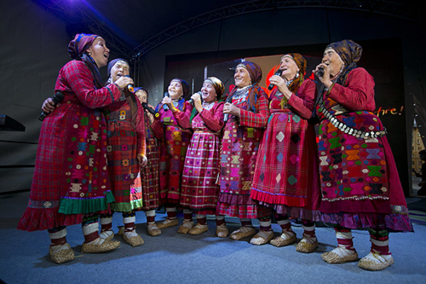 Бурановские бабушки отожгли на вечеринке в Москве