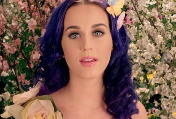 Кэти Перри: Премьера видео Wide Awake