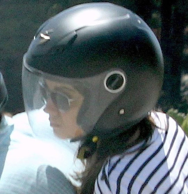 "Старых друзей" Эштона Катчера и Милу Кунис снова застукали вместе