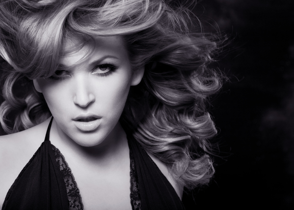 Стало известно, кто занял место Елки в Х-факторе