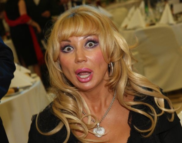 Маша Распутина может потерять ребенка