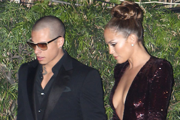 Каспер Смарт использует Джей Ло