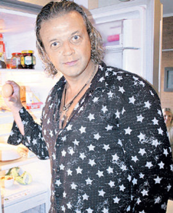 Ночью, после похорон 5-летней дочки, родила жена Романа Жукова