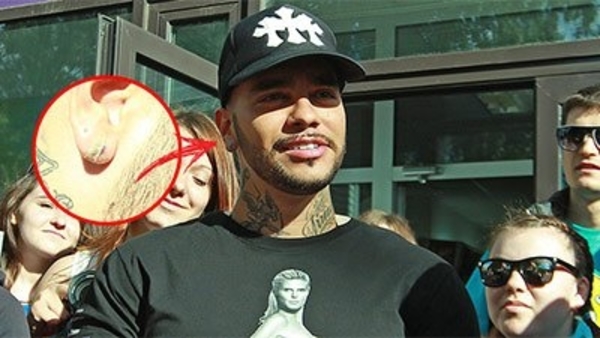 Тимати зашил дырки в ушах, чтобы выглядеть солидней