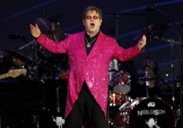 Завтра в Киеве выступят Элтон Джон и группа Queen