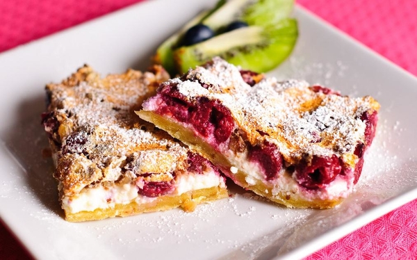 Как приготовить вишневый пирог (ВИДЕО)