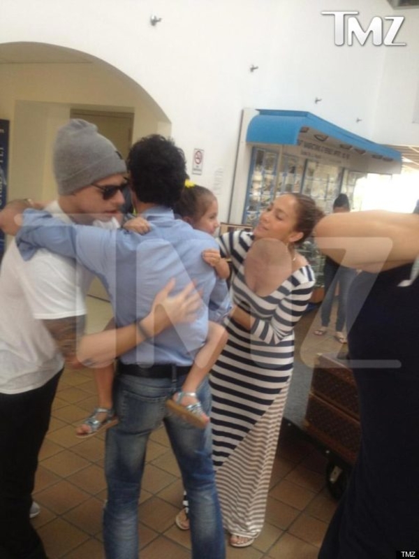 Экс-супруг и молодой любовник Дженнифер Лопес помирились