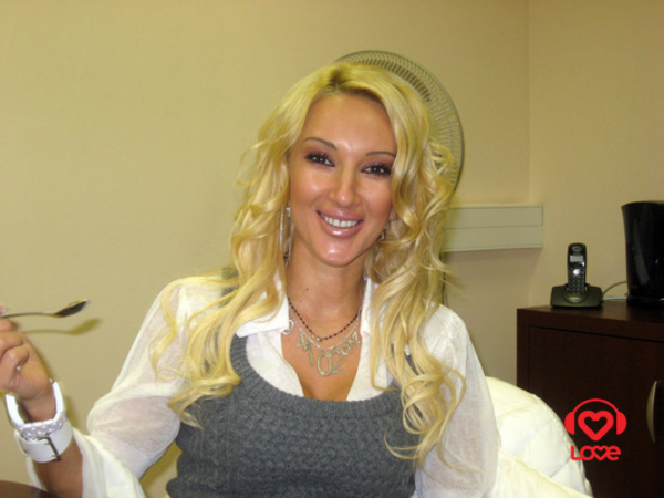 За кадром шоу Магия: Как Лера Кудрявцева училась показывать фокусы