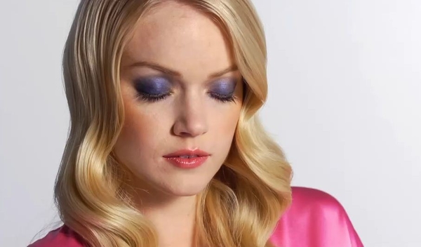 Видео-урок: Делаем макияж в синих тонах