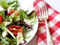 Летние салаты из помидоров: ТОП-5 любимых рецептов