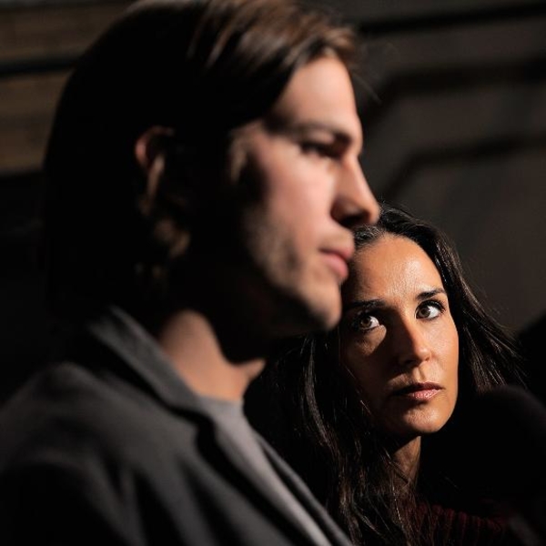 Роман Эштона Катчера и Милы Кунис доводит Деми Мур до истерики