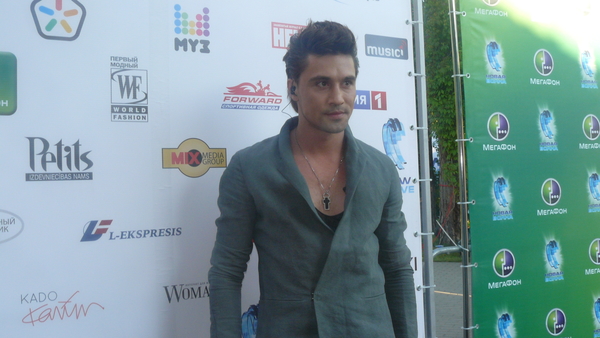 Дима Билан на Новой волне 2012 рассказал о новой тачке, альбоме и отпуске