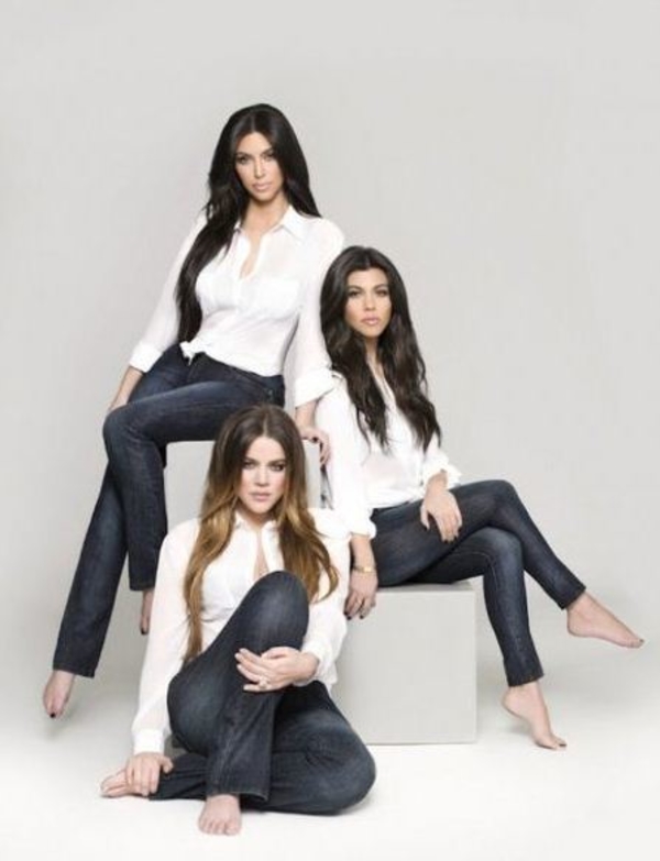 Сестры Кардашян снимут в рекламной компании полных моделей