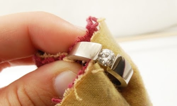 Как придать блеск ювелирным изделиям: Простой рецепт