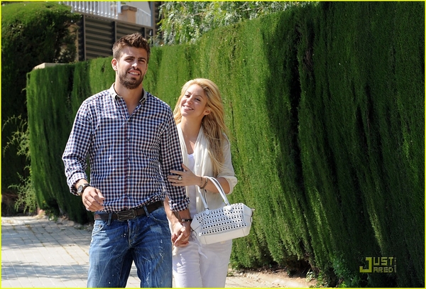 Беременная Шакира снова ушла от Жерара Пике