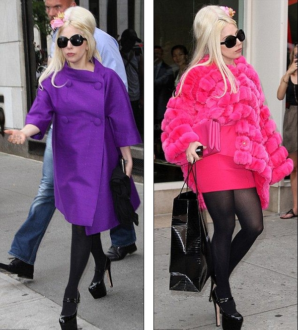 Ей не жарко: Lady Gaga летом носит шубу