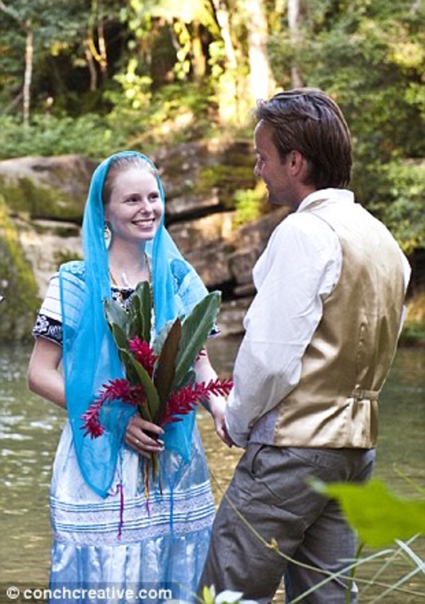 Британские влюбленные отпраздновали 22 свадьбы за два года